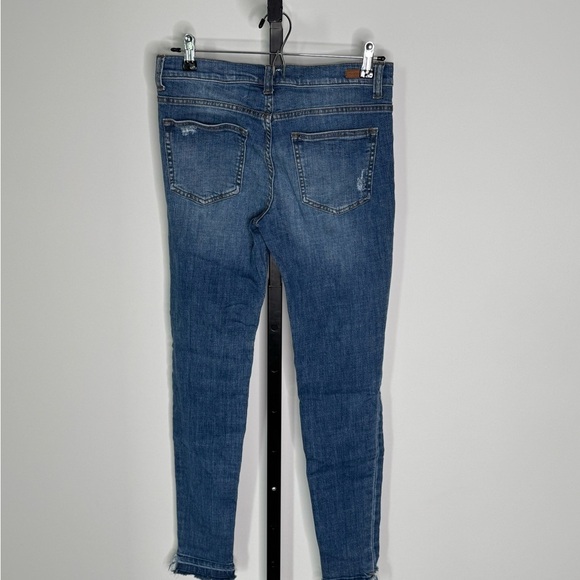 Sneak Peek Blue Ankle Cropped Jeans - Picture 6 of 10